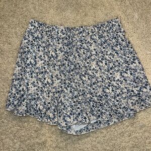 Floral Blue Women's Shorts